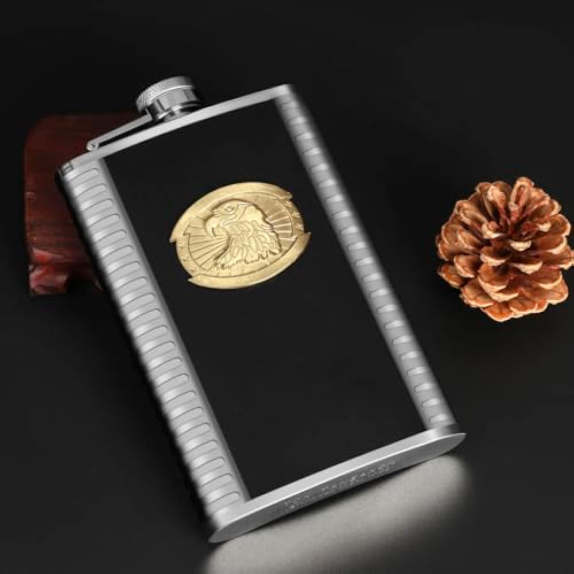 10oz Eagle Pattern Whiskey Liquor Hip Flask