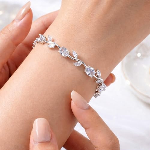 Image of SALVE Coquette Golden Tulip Bracelet for Women Stylish | Anti Tarnish Jewellery for Women, Hand Wristlet for Girls | Aesthetic Accessories for Girls, Valentine's Gift for Girlfriend