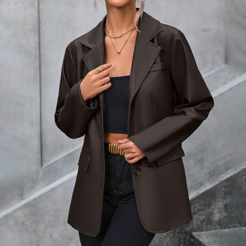 Blazer de piel de gran tamaño con acabados premium y diseño sofisticado 3
