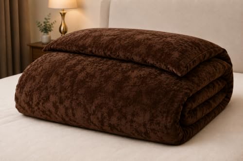 Image of Sands Luxurious 6Pc Bedding Set for Winter, 1 Double Duvet Cover,1 Double Bed bedsheet, 2 Pillow Covers, 2 Round Cushions, Ultra Soft Woollen Bedsheet Set- 90X100 inches (Dark Bronze)