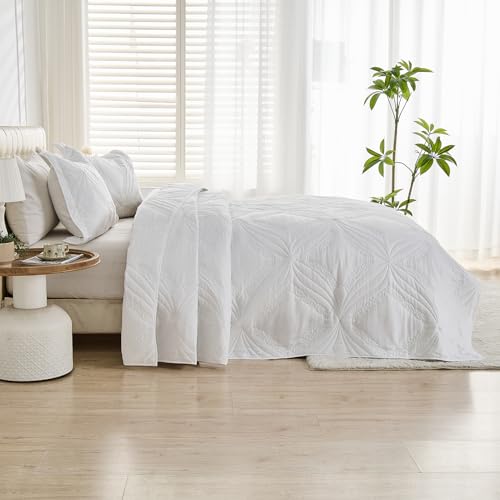 Image of Kingnex Oversized Cal King Bedspreads 120x120 for Tall King or Split California King Bed Lightweight Ultrasonic Quilted Coverlet Set 3 Pieces 1 Quilt 2 Pillow Shams White