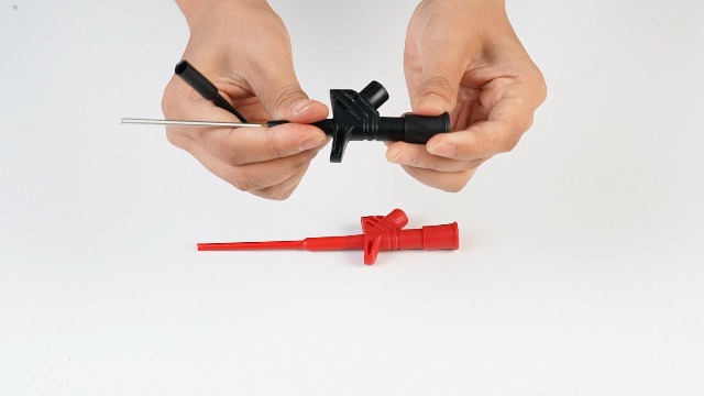 2 Câbles De Test Haute Tension Flexibles Avec Crochet - P5004, Isolés Et Sécurisés