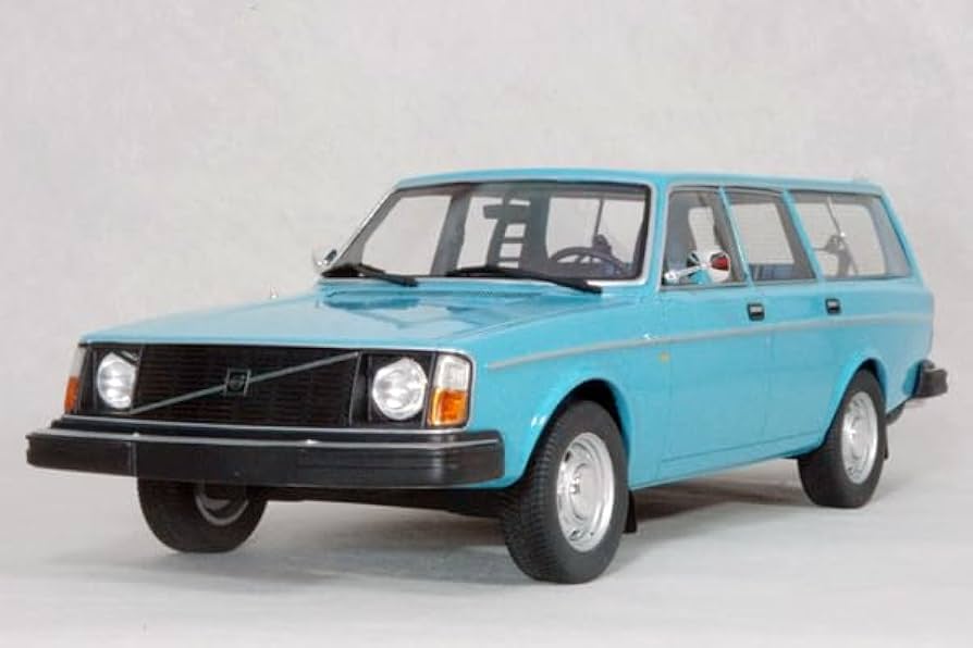 ボルボプラモデル完成品 Amazon.co.jp: 1/18 ボルボ 245 DL ステーション ワゴン / 1975