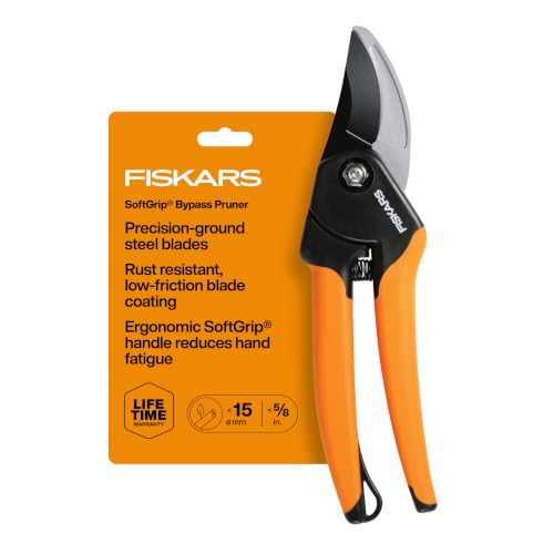 Fiskars SoftGrip Bypass Pruning Shears, 5/8” Cut Capacity Garden Clippers | Right and Left-Handed Use, Steel Blade with Low Friction Coating, Rust Resistant Garden Clippers for Stems & Branches
