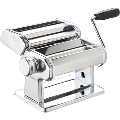 KitchenCraft Manual Pasta Machine with Cutter Cover