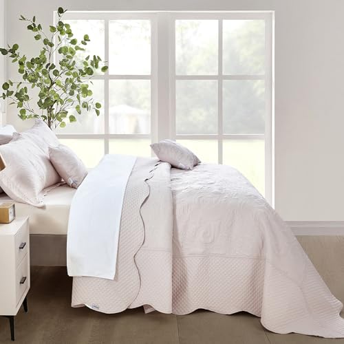 Image of Oversized King Bedspread 128x120 Extra Wide, Embossed Paisley Quilt Set King /Cal King, Lightweight Reversible Coverlet, Scalloped Edge - Soft Fresh Look, 5 Piece, Gray Lilac