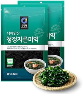 Dried Seaweed Miyeok | Premium Korean Baby Wakame Cut Flakes for Miyeokguk Soup, Miso Soup | Clean South Sea (Namhae) Harvest | 20 Servings | Expands 10x When Soaked | Resealable Bag | Product of Korea [50g, Pack of 2] [100g Total] - O’food