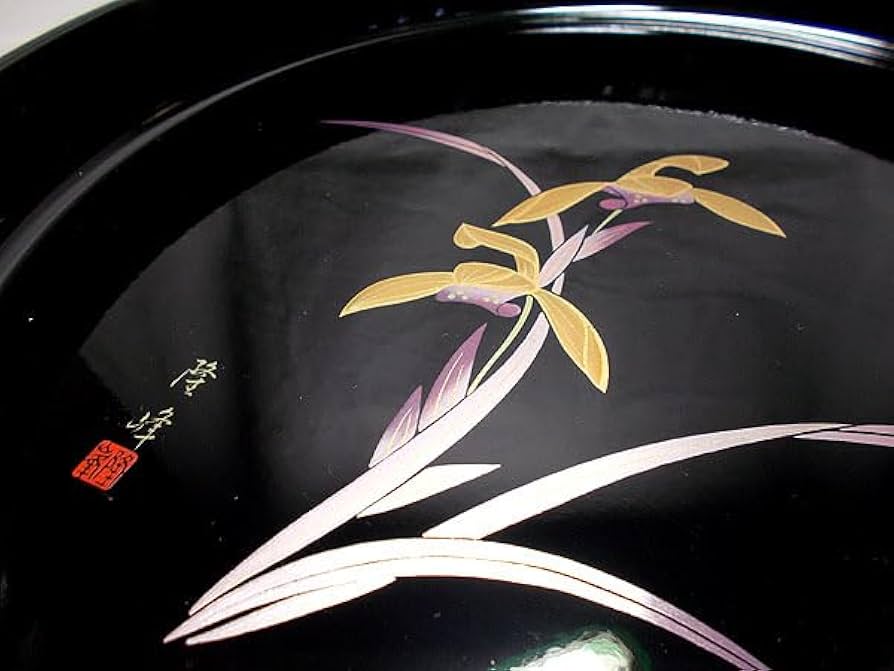 漆塗り　本漆　梅の花　お盆　骨董　明治時代 希少　もう一枚おまけ付き 漆塗り 本漆 梅の花 お盆 骨董 明治時代 希少 もう一枚おまけ