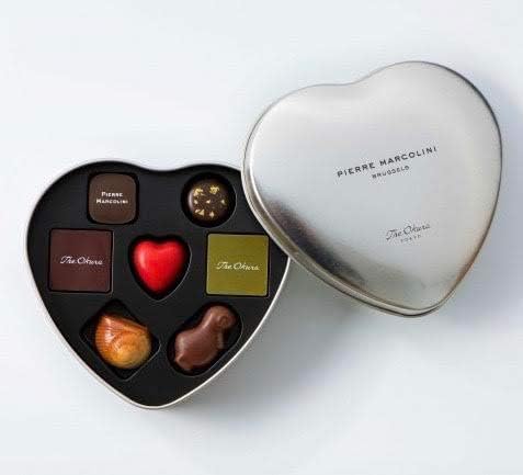 Amazon ピエールマルコリーニ 7個入り シルバーハート 限定 バレンタイン ホワイトデー チョコ チョコレート ショコラ ピエール マルコリーニ ノーブランド品 チョコレート菓子 通販