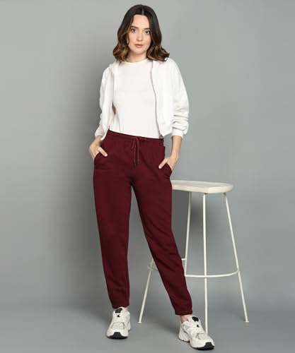Image of Alan Jones Clothing Women's Regular Fit Mid Rise Fleece Jogger Regular Pants Winterwear