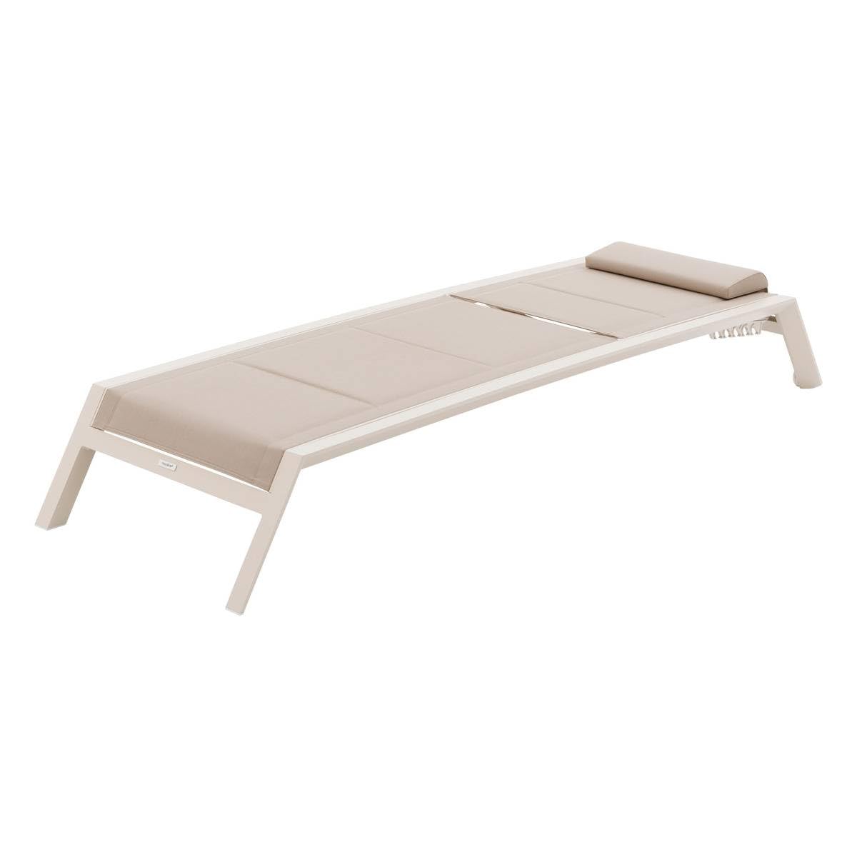 Hespéride - Transat Inclinable Allure Lin et Argile 2 Roues Empilable Anti-Rouille 5 Positions Mobilier Détente pour Jardin, Terrasse, Balcon