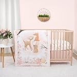 The Peanutshell 3 Ensemble de literie pour bébé en pièces pour filles - Nouveau-né, nourrisson & Ensemble de lit pour nourrisson avec feuille de lit encastrée, consolateur à volants de poussière - Forêt fétiche