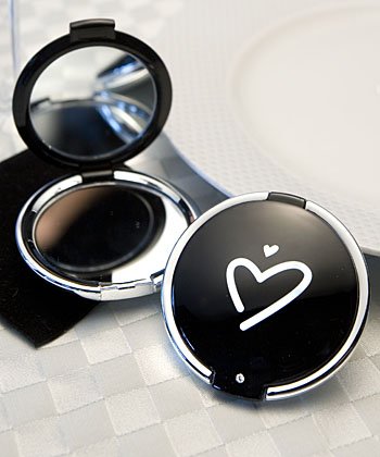 HotRef Styling Black Heart Design Compact Mirror Favors