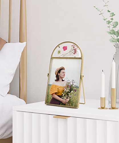 Sonefreiy 5X7 Gold Picture Frame With Pressed Flower, Vintage Floating Frame 5 By 7 For Desktop And Wall Hanging, 5 X 7 Photo Frame Gift For Friend Family Wedding Mom Mother's Day Dad Father's Day #TOP5