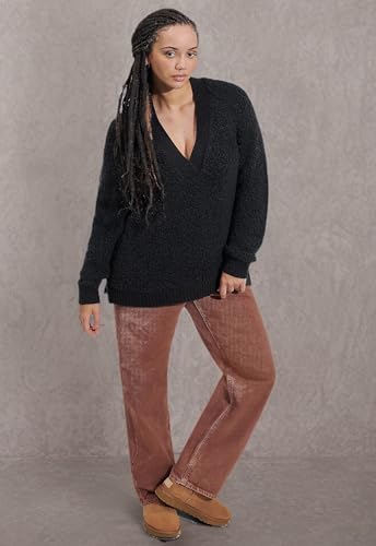 UGG Women's Deeann Cloudfluff V Neck4