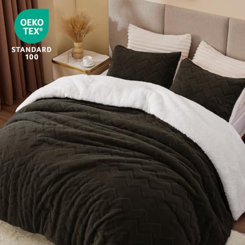 Image of BEDELITE Fluffy Sherpa King Comforter Set,Hot Chotolate