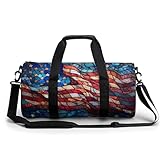 Bolsa de deporte cilíndrica con diseño de la bandera estadounidense ondeando en el viento, para gimnasio, para mujeres y hombres, con correa para el hombro