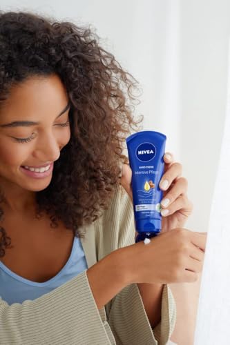 NIVEA Intensive Pflege Hand Creme (75 ml), reichhaltige Hautcreme mit Mandel-Öl für intensive Feuchtigkeit, Handpflege mit dem einzigartigen NIVEA Duft