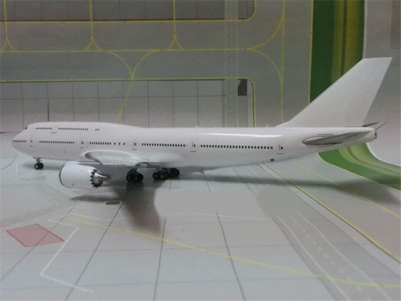 Amazon | JC Wings 1/200 完成品 For Boeing B747-8 Blank DIECAST
