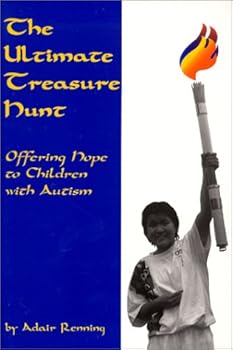 Paperback The Ultimate Treasure Hunt Book