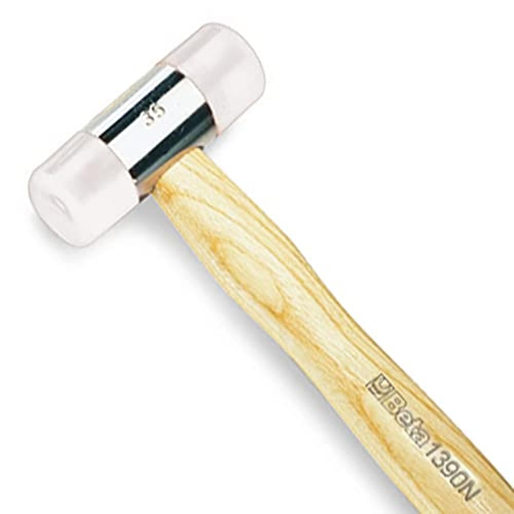 BETA - Mazzuola Professionale con Battenti Intercambiabili in Nylon, Mazzuola con Manico in Legno per Lavorazioni su Metallo e Lamiera, Battenti Medio-Duri Resistenti a Olio e Usura, Serie 1390N