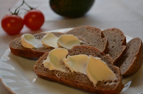 全粒粉パン工房ポッポのパン 全粒粉100%パン