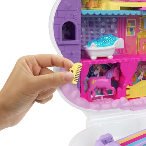 Polly Pocket Licorne Arc-en-ciel Coffret salon de coiffure et tête à coiffer avec 2 mini-figurines, plus de 20 accessoires et éléments mobiles, HYD97
