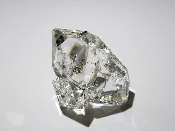 原石クラスター（ハーキマー水晶） Amazon.co.jp: ハーキマーダイヤモンド 連結結晶 群晶 クラスター 水晶