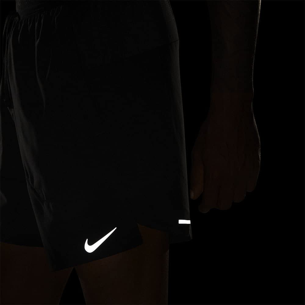 Nike Nike Stride Dri-Fit-Laufshorts mit Futter für Herren, ca. 18 cm, Laufshorts