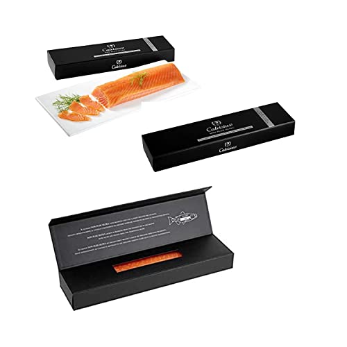 Tre Salmoni Calvisius lenta affumicatura: prelibatezza dal sapore delicato e intenso, lavorato con cura secondo il metodo tradizionale. Confezione da 320 gr caduna, per un totale di 960 gr circa