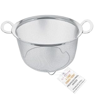 3-Quart Capacity: This is a professional-grade, 3-quart (8-1/4" diameter) stainless steel mesh net strainer basket. The wide handles are securely attached, and the basket features a sturdy, mirror-finished wide-rimmed framework. Hands-Free Stability:...