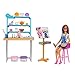 Barbie - Atelier d'Art Créer et se Détendre - Coffret avec Poupée Artiste (30 cm), Pâte à Modeler et Moule à Vase - 25 Accessoires - Cadeau dès 3 ans, HCM85