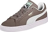 Die Suede Unisex-Erwachsene Schuhe von Puma besitzen Perforationen, welche die Sport-Schuhe atmungsaktiv und angenehm komfortabel machen