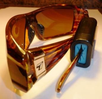 Dc Industries The Kiinni Eyeglass Holder (Black/Blue) #TOP1