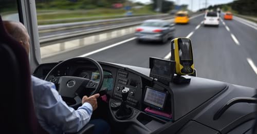 Non &egrave; un paese per insegnanti e autisti