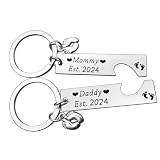 Pregnancy Announcement Gifts Mommy and Daddy Est 2022 Keychain Set New Parents Gift Mom to be Gift Parents to be Keyrings First Time Dad Gifts New Mom Jewelry
