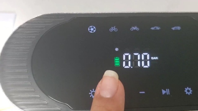 Amazon.co.jp: ShockFlo 電動 空気入れ エアコンプレッサー 自動車