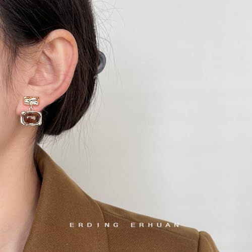 1 Pair Winter Brown Geometric Plated 14K Earrings Retro Gold Texture Earrings Women2