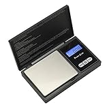 Die praktischen Touch-Tasten, besonderes große Ziffern und die blau beleuchtete LCD-Anzeige, die sich deutlich von ihrer Umgebung abhebt, machen das Ablesen der Gewichtsangaben bei allen Lichtbedingungen zum Kinderspiel.