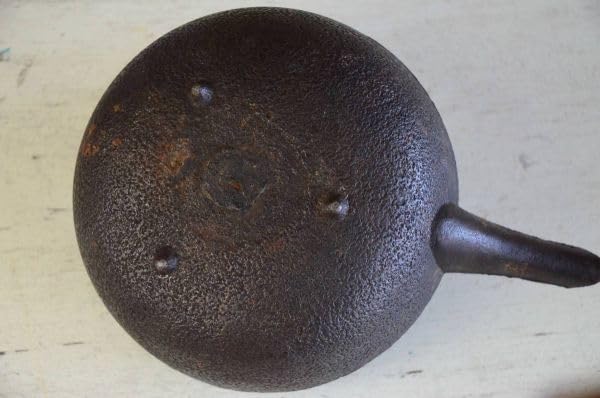 銚子　鉄製　明治時代　骨董　アンティーク 骨董 銚子 鉄 酒器 銅蓋 茶道具 雛道具 約1.5L - メルカリ