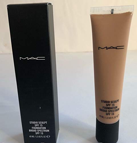 MAC Studio Sculpt SPF 15 Foundation NW40