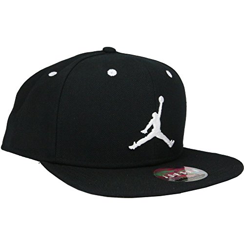 Nike Futura True 2 Snapback Hat, Black/White