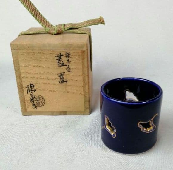 Amazon.co.jp: 茶道具徳泉作 銀杏透蓋置 蓋置168 : ホーム＆キッチン