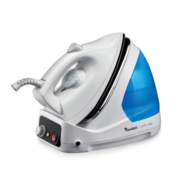 WeGeek, Sistema de planchado a vapor con caldera de carga continua. Potencia 2600W. Depósito extraíble de 1,2L. Longitud del cable 2m.
