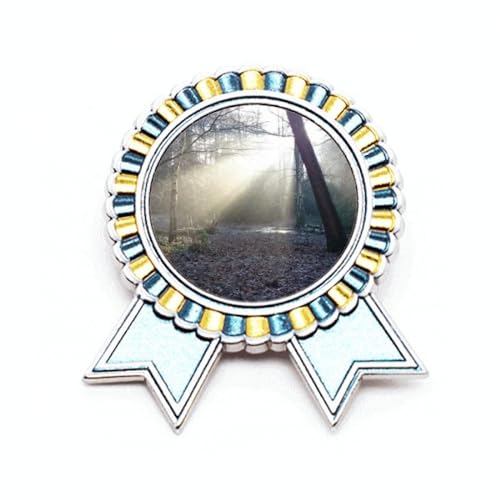 Broche vert foncé ry science nature en métal taille M aux finitions soignées et épurées
