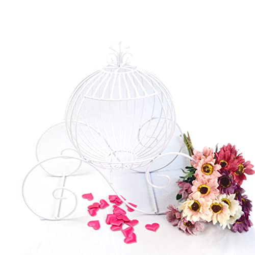 Questo elegante accessorio è perfetto per raccogliere tutte le buste e i biglietti degli invitati al matrimonio in un unico posto.