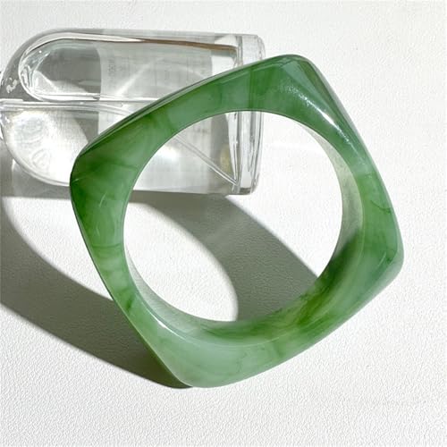 PINK TOWN ​​Chunky Multicolor Acrylic Bangle,Vintage Irregular Large Square Bracelets Resin Plastic Candy Bracelet Geometric Polygon Transparent Bangle Statement Y2K Bracelet for Women3