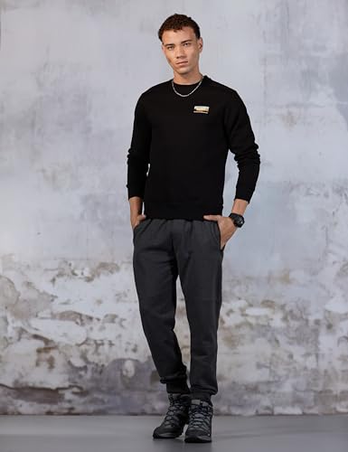 Image of Wildcraft Sierra Men Sweatshirt Basic1