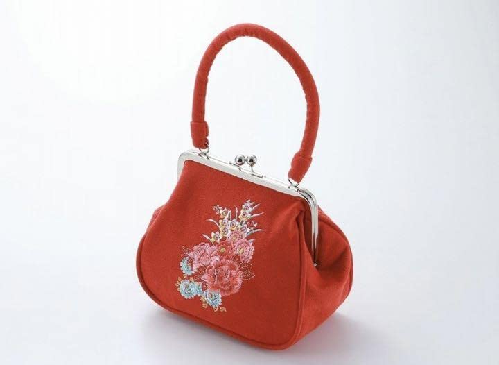 Amazon.co.jp: 桂由美 草履バッグセット 刺繍足袋 : ファッション