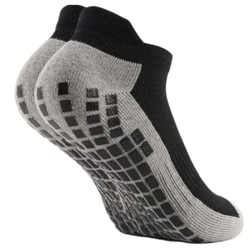 Kit 3 Meias Antiderrapantes Esportivas Masculina, Cano Baixo, Grip na Sola, Confortável, Não Escorrega, Perfeito para Esportes (Sortido)